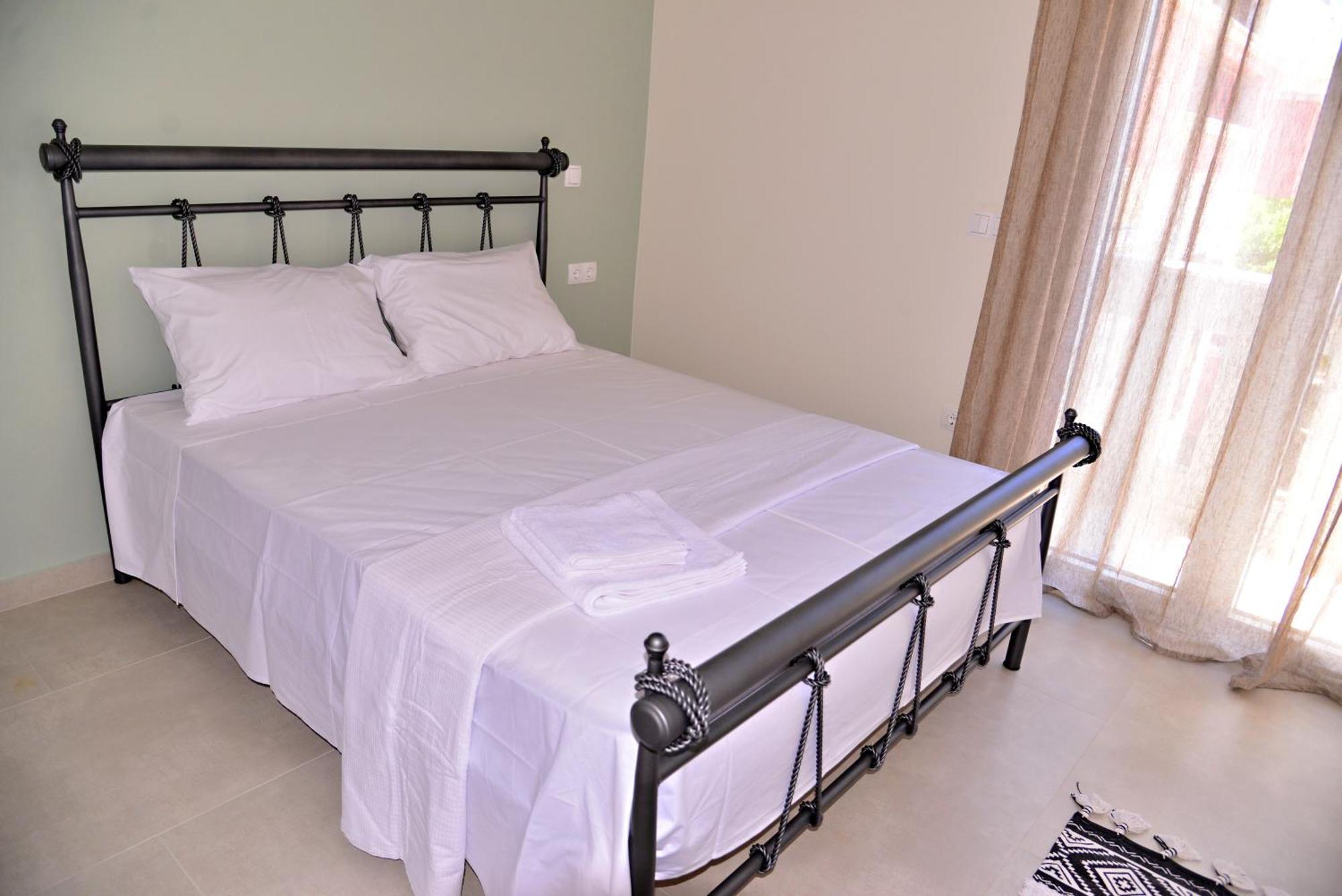 Almeta Suites Chios Town Phòng bức ảnh